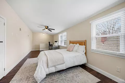Bedroom - 6221 Hedge Ave, Cincinnati, OH 45213 photo 4 of 6