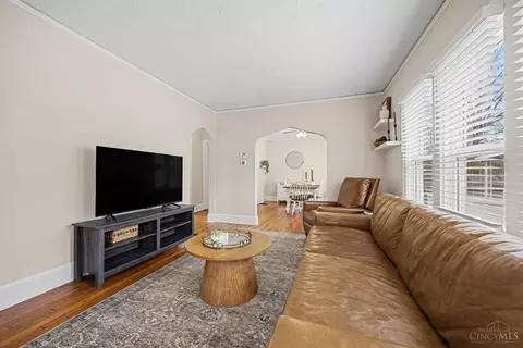 Living - 6221 Hedge Ave, Cincinnati, OH 45213 photo 3 of 3