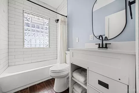 Bath - 6221 Hedge Ave, Cincinnati, OH 45213 photo 1 of 1