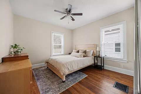 Bedroom - 6221 Hedge Ave, Cincinnati, OH 45213 photo 1 of 6