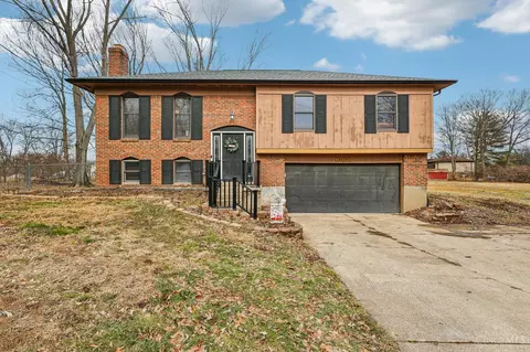 4834 Summerside Rd, Cincinnati, OH 45244