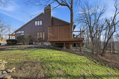 Exterior - 11 Spring Hill Dr, Mariemont, OH 45227 photo 5 of 5