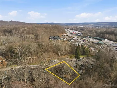 View/Area - 11 Spring Hill Dr, Mariemont, OH 45227 photo 1 of 2