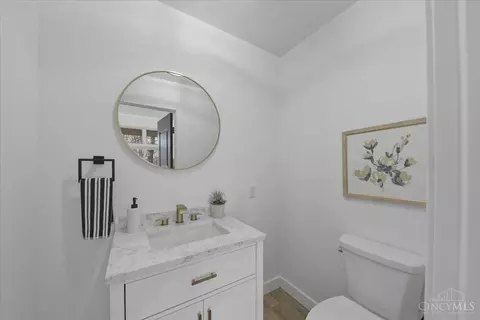 Bath - 11 Spring Hill Dr, Mariemont, OH 45227 photo 1 of 7