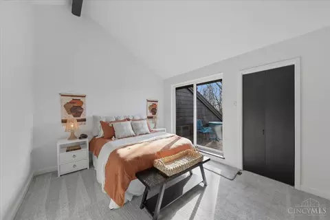 Bedroom - 11 Spring Hill Dr, Mariemont, OH 45227 photo 2 of 6