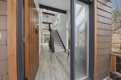 Entry Way - 11 Spring Hill Dr, Mariemont, OH 45227 photo 1 of 11