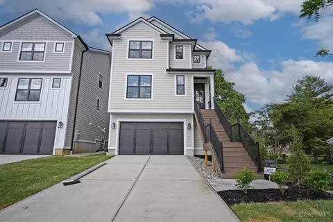 7412 Orchard St, Cincinnati, OH 45227