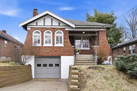 3334 De Forest Dr, Cincinnati, OH 45209