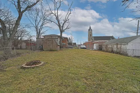 Exterior - 329 Walnut St, Reading, OH 45215 photo 6 of 9