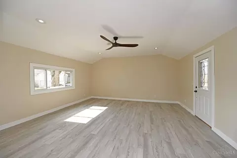 Living - 329 Walnut St, Reading, OH 45215 photo 3 of 5