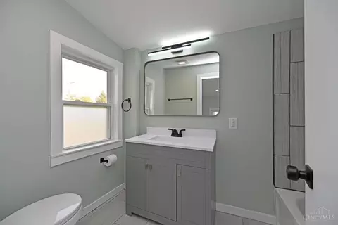 Bath - 329 Walnut St, Reading, OH 45215 photo 3 of 5