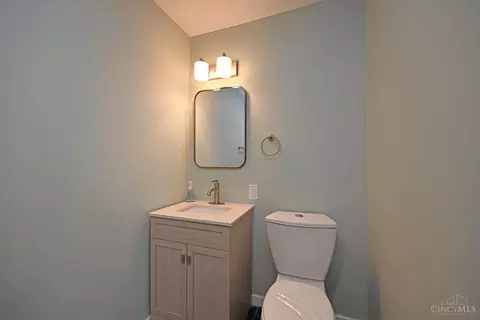 Bath - 329 Walnut St, Reading, OH 45215 photo 1 of 5
