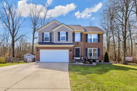 5906 Greywolf Ct, Milford, OH 45150