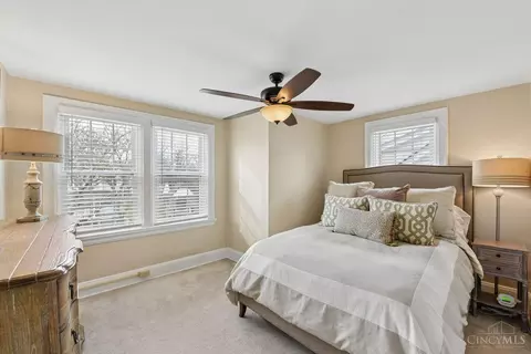 Bedroom - 2844 Markbreit Ave, Cincinnati, OH 45209 photo 4 of 9