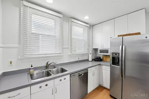 Kitchen - 2844 Markbreit Ave, Cincinnati, OH 45209 photo 2 of 2