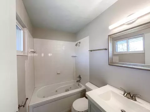 Bath - 8724 Neptune Dr, Cincinnati, OH 45231 photo 1 of 2
