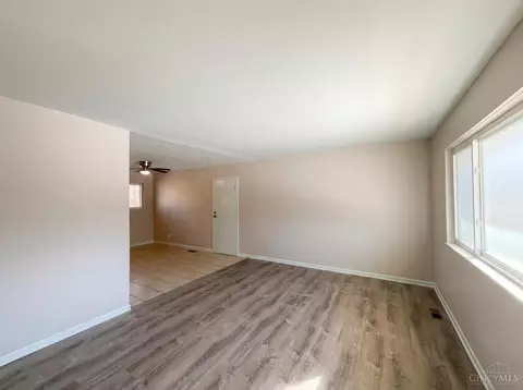 Living - 8724 Neptune Dr, Cincinnati, OH 45231 photo 3 of 4