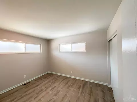 Bedroom - 8724 Neptune Dr, Cincinnati, OH 45231 photo 4 of 6