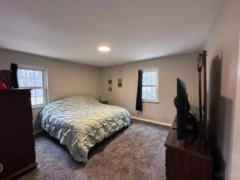Bedroom - 8622 Plainfield Ln, Cincinnati, OH 45236 photo 2 of 5
