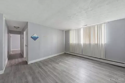 Living - 2814 Harrison Ave, Cincinnati, OH 45211 photo 4 of 5