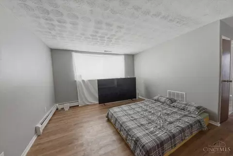 Bedroom - 2814 Harrison Ave, Cincinnati, OH 45211 photo 13 of 16