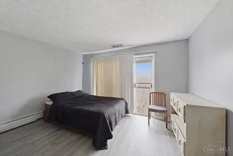 Bedroom - 2814 Harrison Ave, Cincinnati, OH 45211 photo 3 of 16