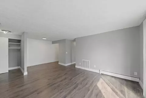 Living - 2814 Harrison Ave, Cincinnati, OH 45211 photo 2 of 5