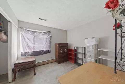 Bedroom - 2814 Harrison Ave, Cincinnati, OH 45211 photo 6 of 16