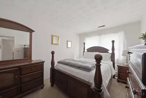 Bedroom - 2814 Harrison Ave, Cincinnati, OH 45211 photo 9 of 16