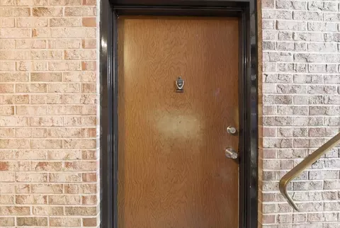 Entry Way - 2814 Harrison Ave, Cincinnati, OH 45211 photo 2 of 11