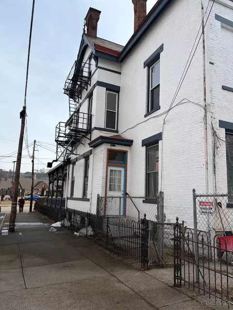 3027 Colerain Ave, Cincinnati, OH 45225