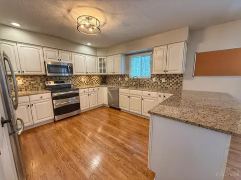 Kitchen - 854 Gorham Dr, Cincinnati, OH 45245 photo 2 of 2