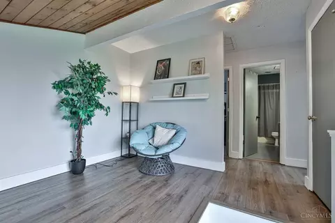 Entry Way - 11675 New Biddinger Rd, Harrison, OH 45030 photo 3 of 6