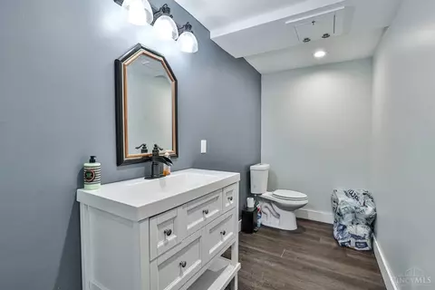 Bath - 11675 New Biddinger Rd, Harrison, OH 45030 photo 4 of 5