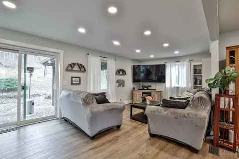 Living - 11675 New Biddinger Rd, Harrison, OH 45030 photo 2 of 4