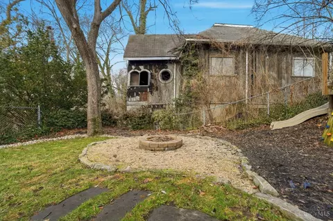 Exterior - 320 Amazon Ave, Cincinnati, OH 45220 photo 12 of 16