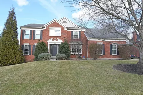 4992 Mallet Hill Dr, Cincinnati, OH 45244