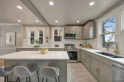 Kitchen - 2655 Harrison Ave, Cincinnati, OH 45211 photo 3 of 5
