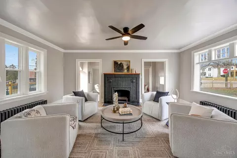 Living - 2655 Harrison Ave, Cincinnati, OH 45211 photo 1 of 5