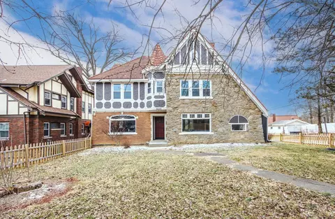 Exterior - 2655 Harrison Ave, Cincinnati, OH 45211 photo 6 of 7