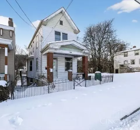 1613 Pulte St, Cincinnati, OH 45225