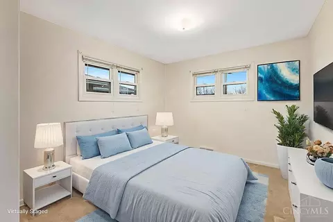 Bedroom - 330 Kenyon Dr, Hamilton, OH 45015 photo 5 of 7