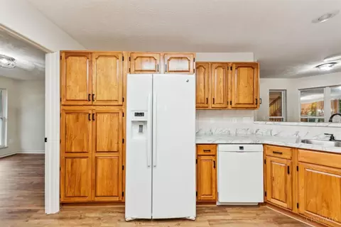 Kitchen - 20 Heritage Hill Dr, Georgetown, OH 45121 photo 2 of 7