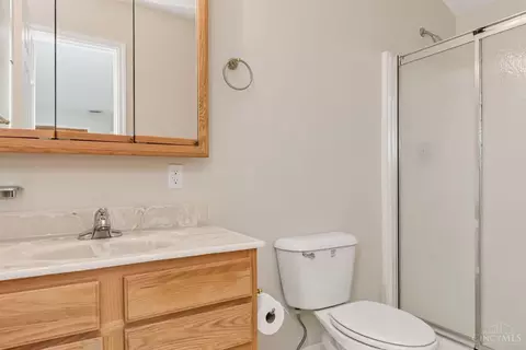 Bath - 20 Heritage Hill Dr, Georgetown, OH 45121 photo 1 of 4