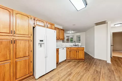 Kitchen - 20 Heritage Hill Dr, Georgetown, OH 45121 photo 6 of 7