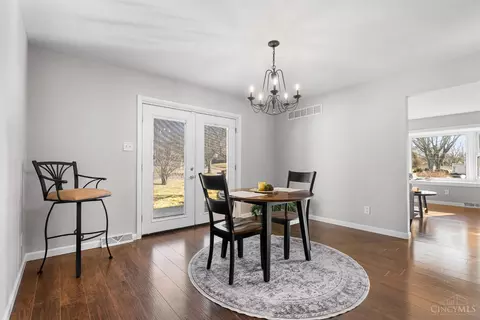 Dining - 5448 Robert Ave, Cincinnati, OH 45248 photo 2 of 3