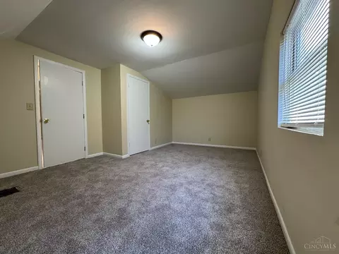 Bedroom - 2507 Kellerman Ave, Golf Manor, OH 45237 photo 4 of 6