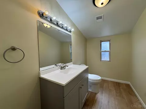 Bath - 2507 Kellerman Ave, Golf Manor, OH 45237 photo 3 of 3
