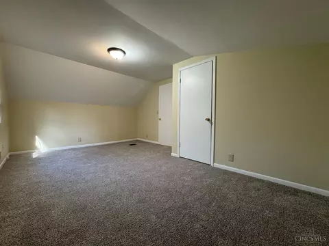 Bedroom - 2507 Kellerman Ave, Golf Manor, OH 45237 photo 5 of 6