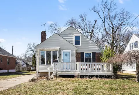 7719 Dearborn Ave, Deer Park, OH 45236